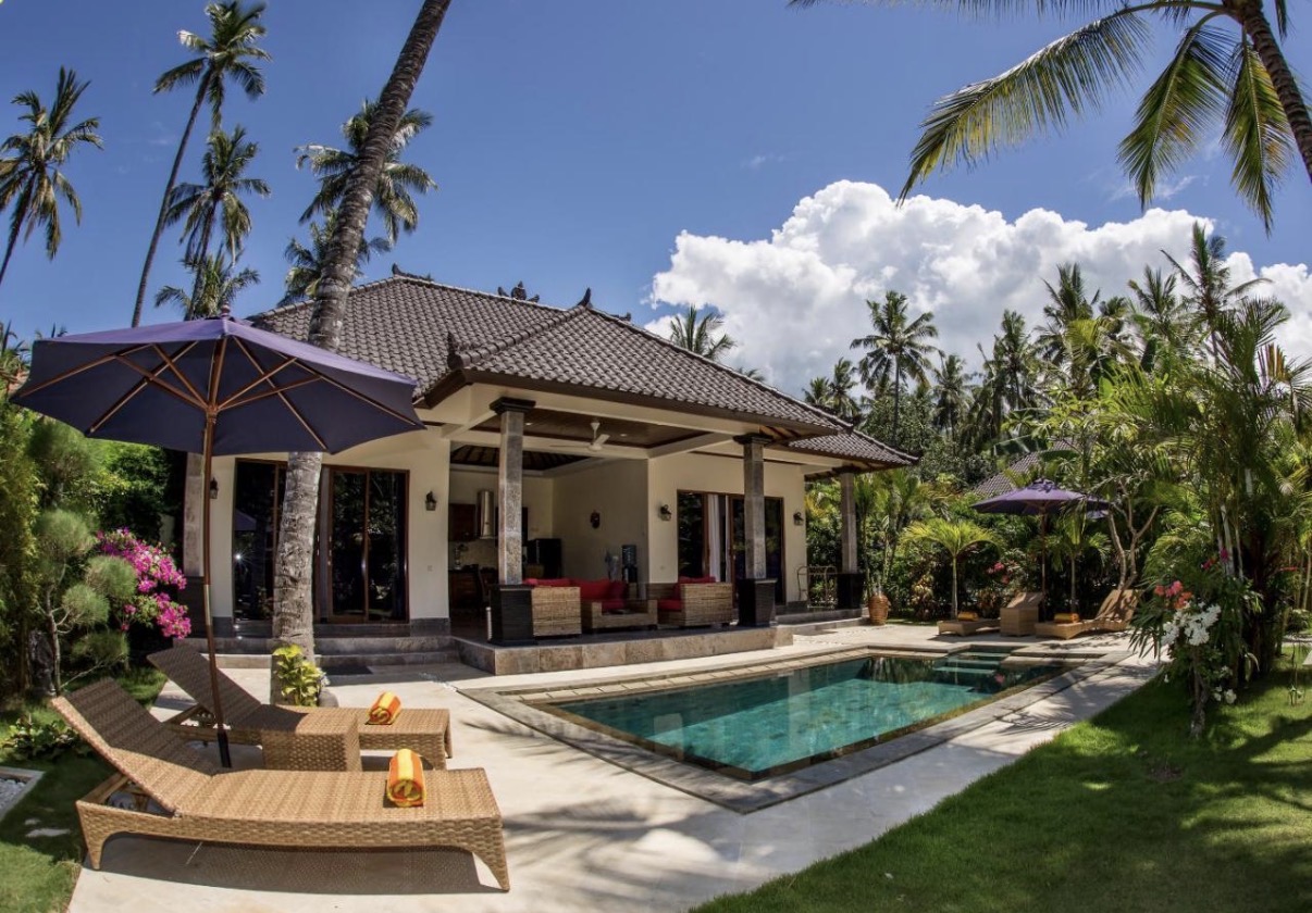 Villa Barong, vila se 2 ložnicemi — soukromý bazén a lehátka