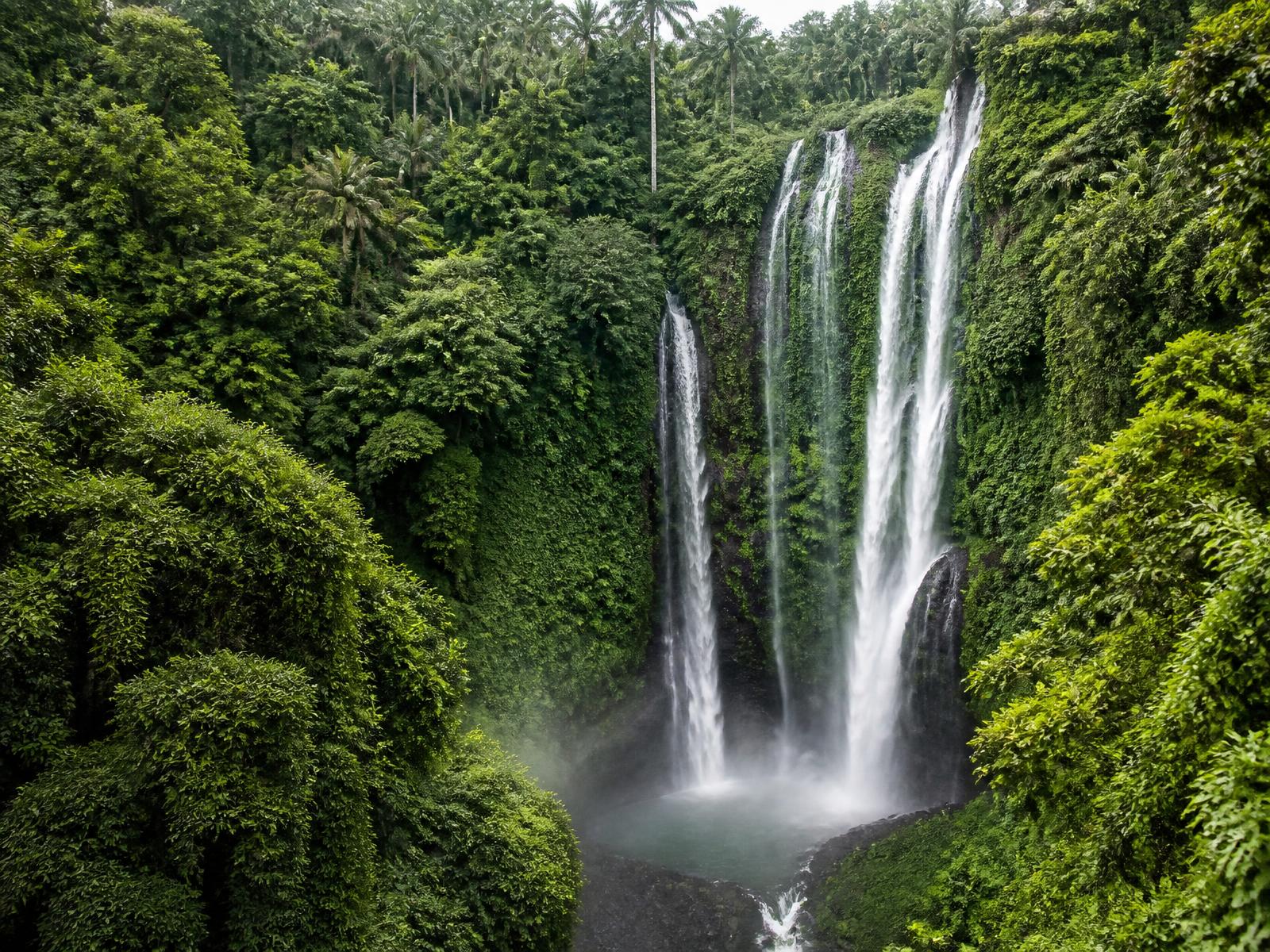 Vodopád Sekumpul v severním Bali