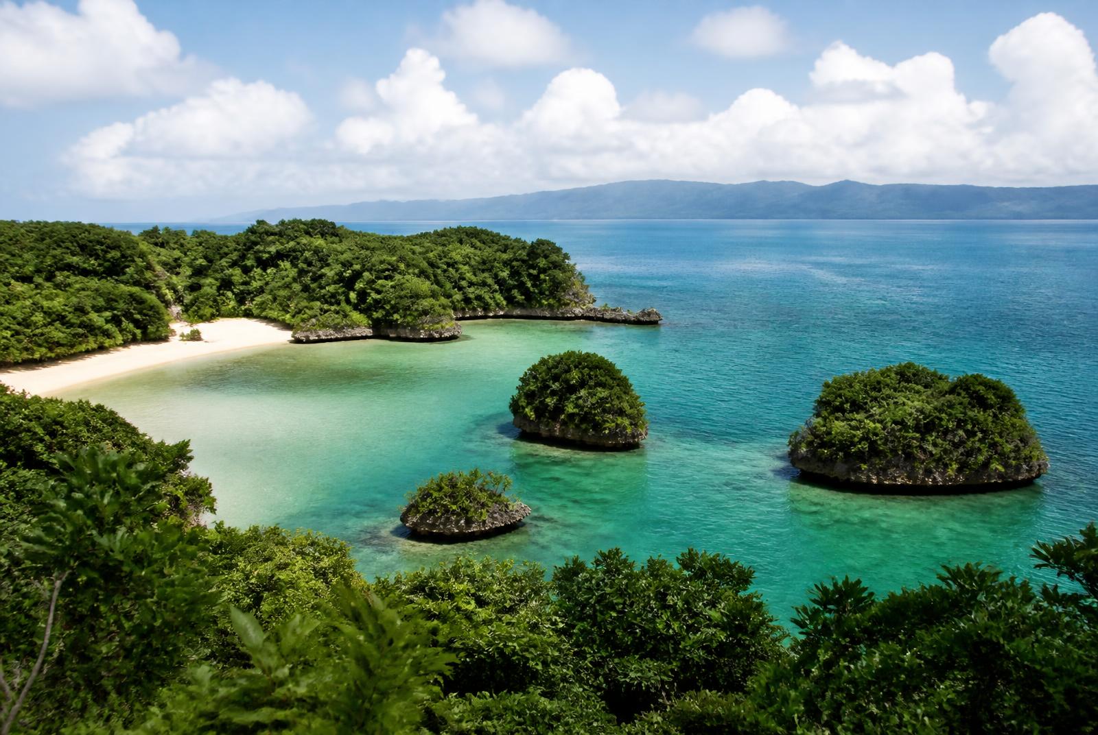 Zátoka Kabira na ostrově Ishigaki v Okinawě